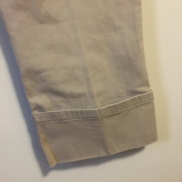 Jones & Co. Oatmeal Rolled Cuff Capris - Picture 5 of 14